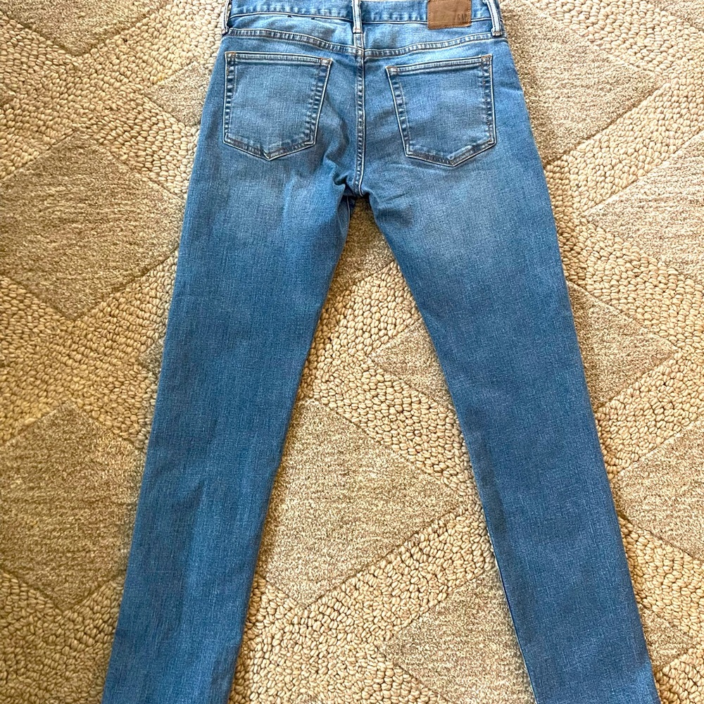 Gap slim jeans 29x32 EUC